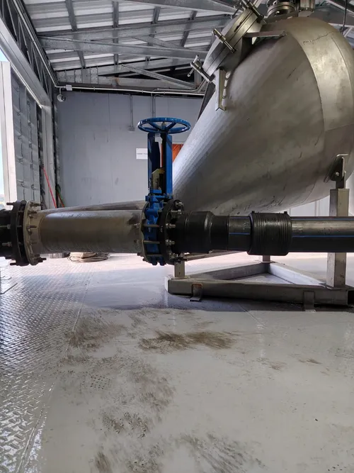 Conexión stub-end de HDPE bridada a válvula industrial